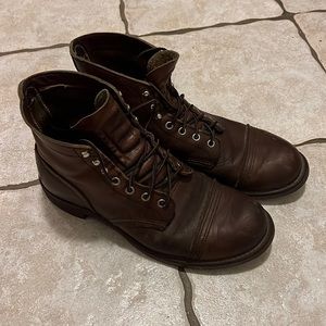 Red Wong Iron Ranger size 9 US
